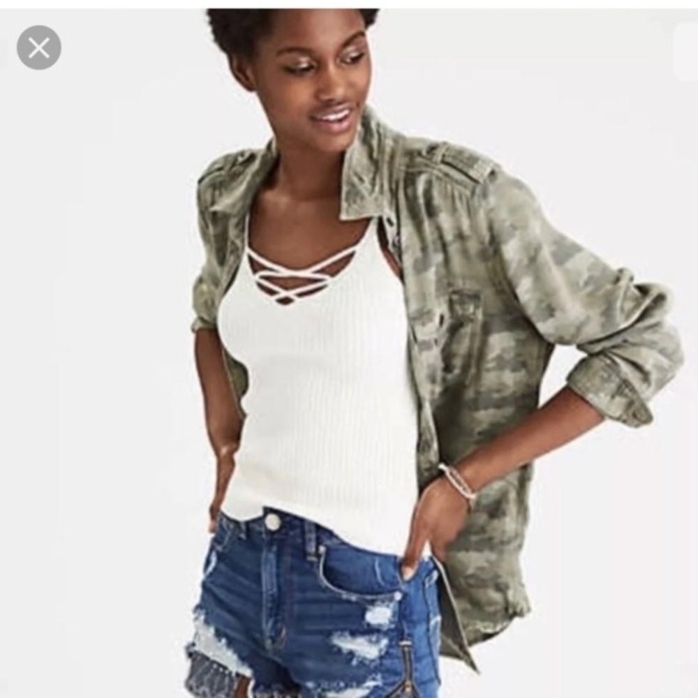 American Eagle Outfitters Camo Chambray Button Up